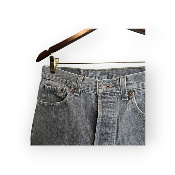 Vintage 1980s Levi’s 501 Jeans – Made in USA – Red Tab 524 Factory - Picture 4 of 9